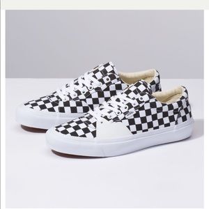 Meet your Posher, Malik